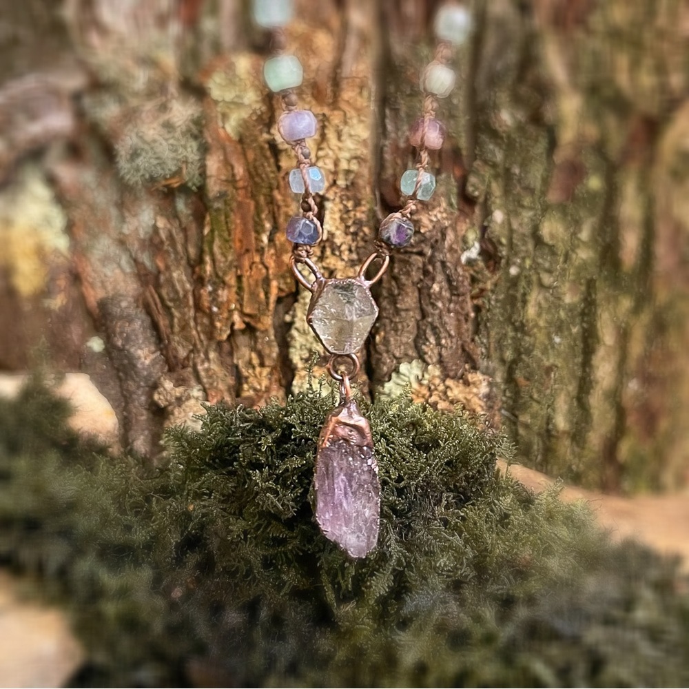 🟢Etched amethyst and quartz necklace
